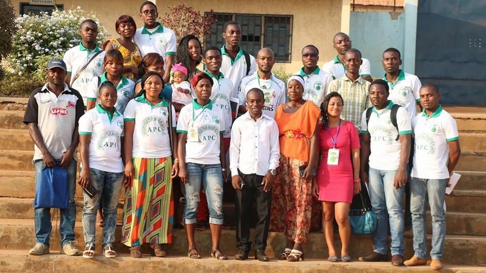 CUNCRthinktank's tweet photo. 📣Our incredible partners &amp; #climateambassadors in #Cameroon have just entered #phase2 of the #carbonoffset project in Elkali village! They are bringing over 10,000 trees to maturity while empowering local activists. 🌳Please support us: https://t.co/gorpriDpA3

#NBS #ycas #CUNCR https://t.co/TEC0QvhqOg