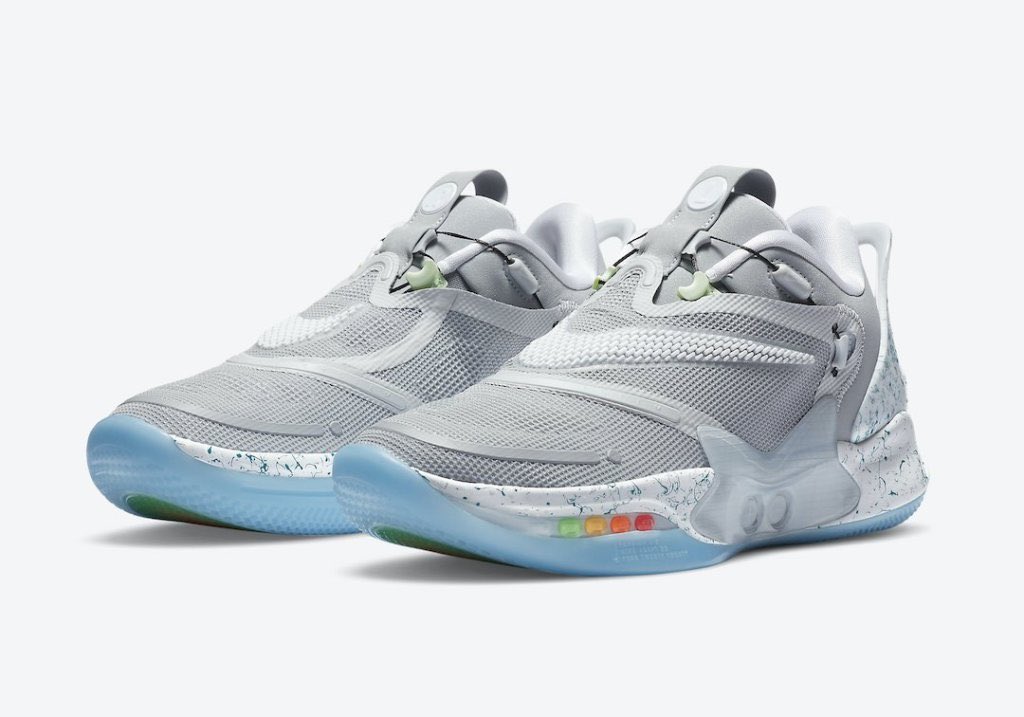 gpt_news012's tweet photo. 【Nike Adapt BB 2.0】
🔸Nike Adapt BB 2.0の新色
“Mag”が登場!
🔸発売日:未定
🔸価格:$400
#バッシュ #バスケ #NIKE #ナイキ #スニーカー #SNKRS #Adaptbb #bashsokuhou https://t.co/7YAD8x7ePi