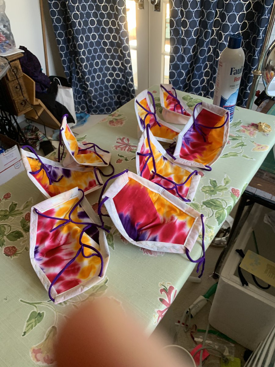 palmpeebs's tweet photo. @lunabrd Masks, of course. https://t.co/1QTsL4N9k5