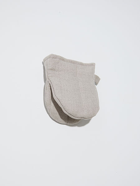 LaGarconne's tweet photo. Essential Right Now — Linen Face Masks + Happy at Home by Fog Linen

https://t.co/u4pQAbIRIW https://t.co/M3rJNJ55fw