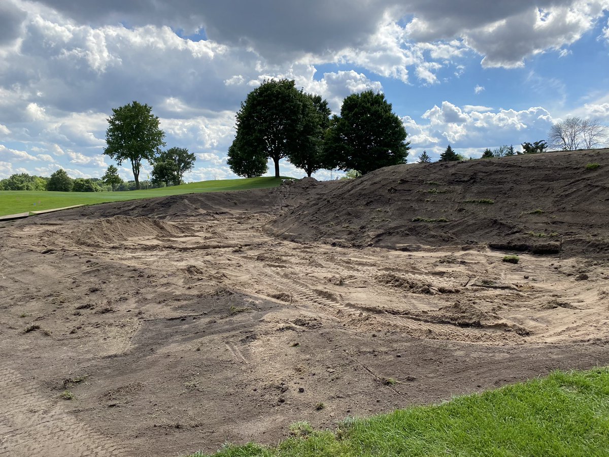 somersetturf's tweet photo. Not bad for a Monday. #day1 https://t.co/F8WqNyfTrc