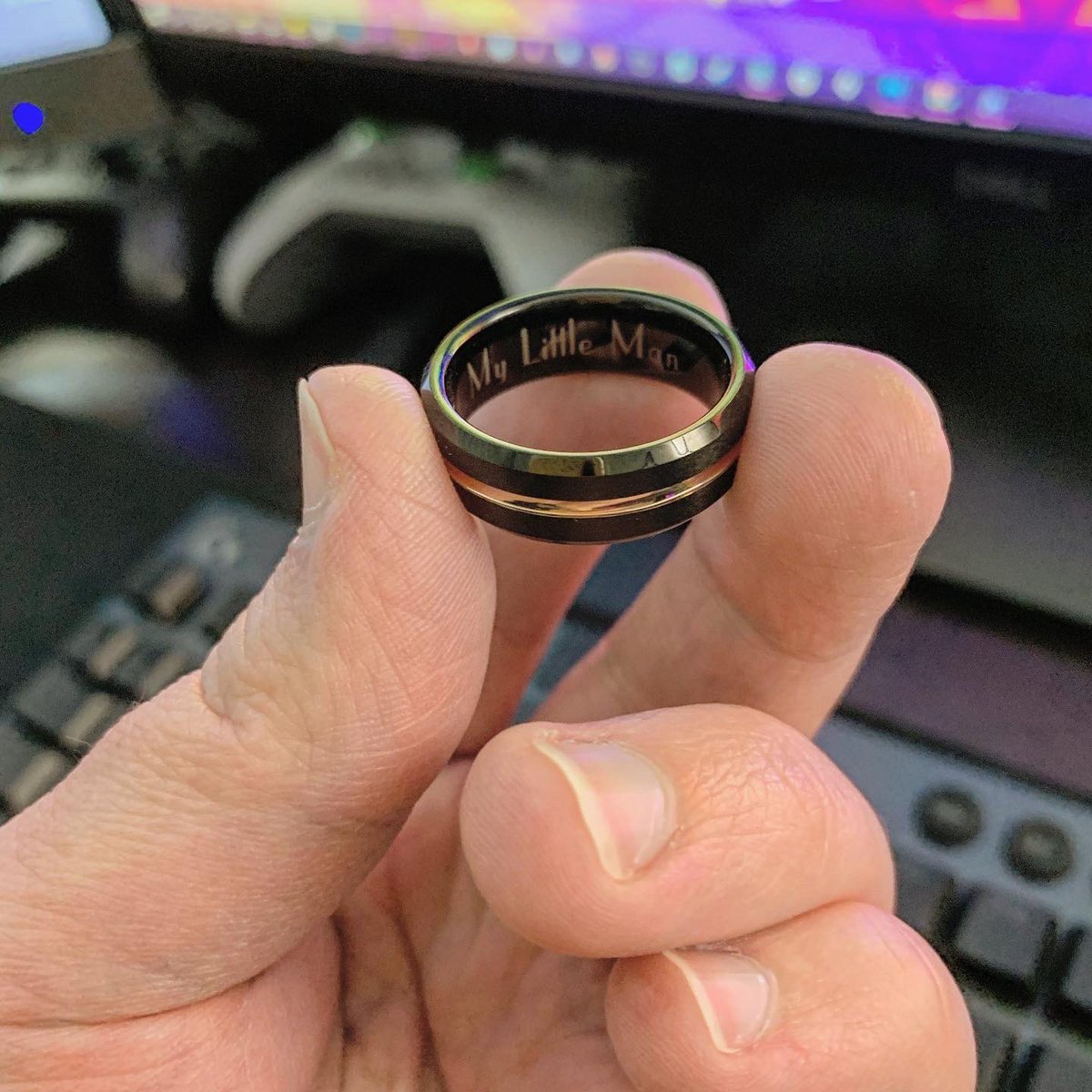 Bredfrown tweet media