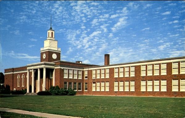 A small, rural district in central New York, the Moravia School District serves approximately 923 students from kindergarten through the 12th grade. Come Fall 2020 their walls will be protected with Polomyx! zolatone.com/finishes/#/pol…

#paint #specialtypaint #interiorpaint #zolatone