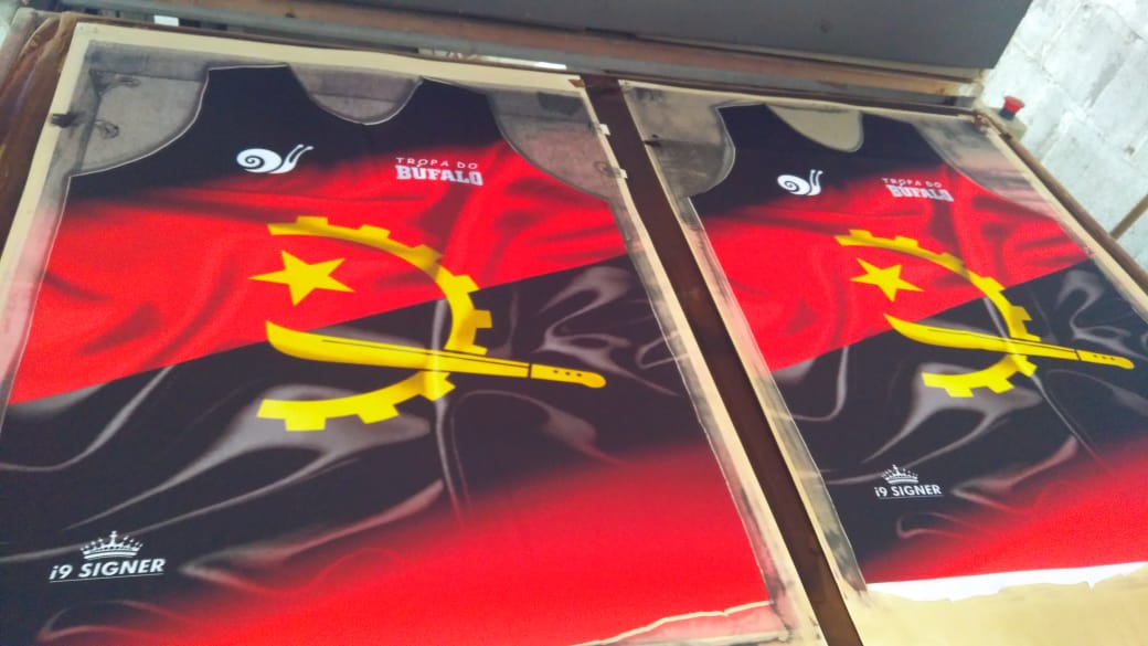 TpdaAngola2's tweet photo. Vai sair a camisa do Trem mais Caro de Niterói 🇦🇴🤭

TROPA TA PRA FRENTE ✌🏾🚩🥵
@CPXDOCARAMUJO 🐌 https://t.co/wBXtvaqYIu