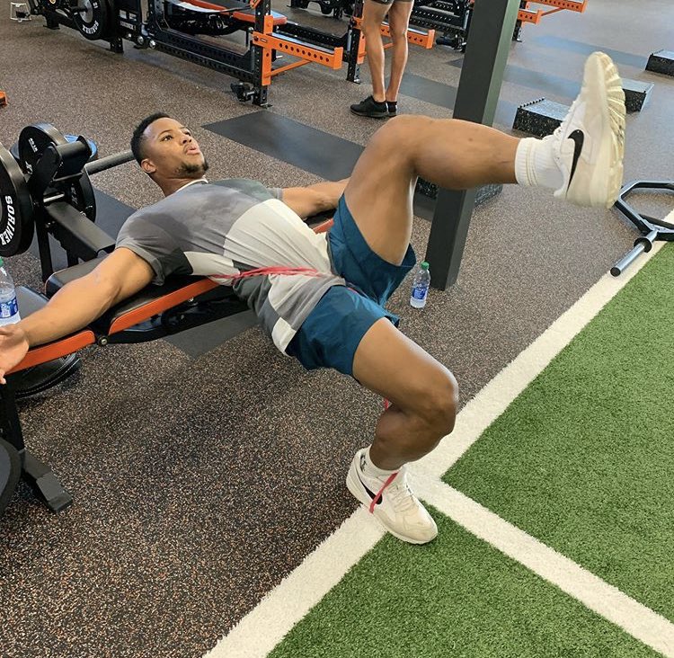 JuniorNYG_'s tweet photo. Daniel Jones, Saquon, Sterling Shepard and Darius Slayton all working out together 💪🏾 https://t.co/sVvmXWM3D6