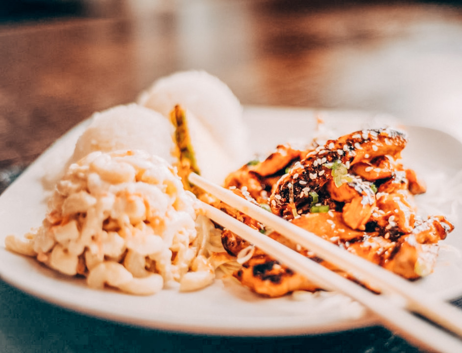 joinhellofriend's tweet image. Happy Monday! Start your week by ordering @KokonutGrill  for pick up on Hellofriend 😋 Their macaroni salad is a must try!