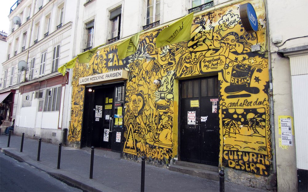 cgirard's tweet photo. 1/2 Fierté d’annoncer ce soir avec @Anne_Hidalgo, @EricLejoindre et @IanBrossat que la Ville de Paris préempte les immeubles rue Léon, dans la Goutte d’Or, abritant ce théâtre historique et mythique qu’est le Lavoir Moderne Parisien. https://t.co/0n4Cjhq83S