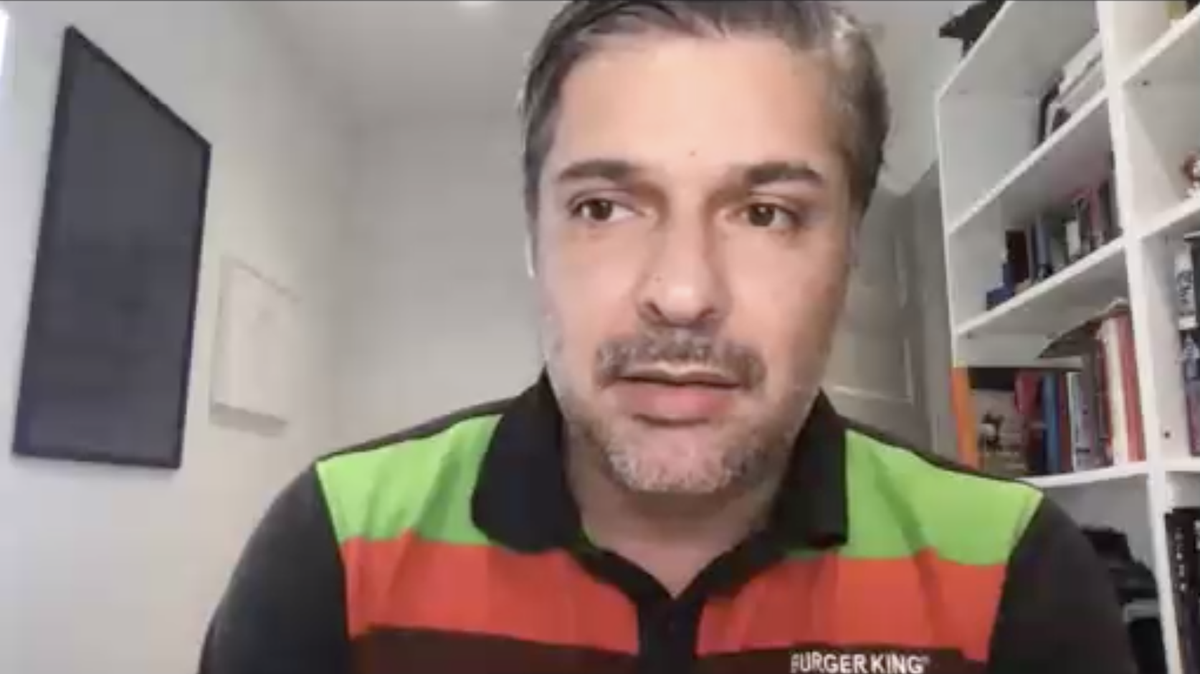 MMAglobal's tweet photo. “Today more than ever, we need brands and companies that 'do stuff'. You really need to do the walk before we talk. Sometimes we get that order wrong.” Restaurant Brands International Global CMO @fer_machado123 at MMA #CEOCMO Summit VIRTUAL #ShapeTheFuture #marketing https://t.co/yosiohQhWg
