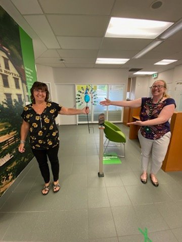 MySeamone's tweet photo. Congratulations Debbie Long on 15 years of service. TD Kentville is so very lucky to have you. What gardening guru wouldn't want a beautiful solar peacock for their garden? @CatGagnon1 @MeganWoods89 @RickCorkum @AnnikaCorbett5 @DanielHornell https://t.co/Fd958FxeEn