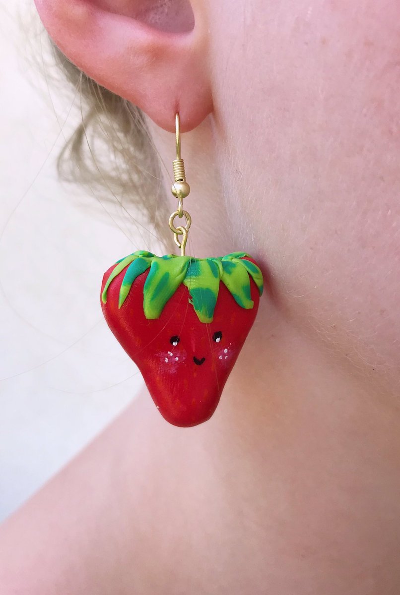 amandacpendley's tweet photo. I STARTED AN ETSY SHOP CALLED SHOPFRUITSOFLABOR!! I make lil fruit dudes and plants and am open to taking custom orders if you message me!! link will be in my bio, here’s some pics!! https://t.co/D7tKAjqRAW