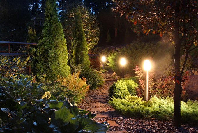 WindowWorksUSA's tweet photo. Installing Outdoor Lighting - Brighten your life with Low-Voltage and Solar powered outdoor lighting https://t.co/Cij2PUzEBV #lighting #diy #lowvoltage #decklights RT @ExtremeHow_To https://t.co/V6CEKi84kF