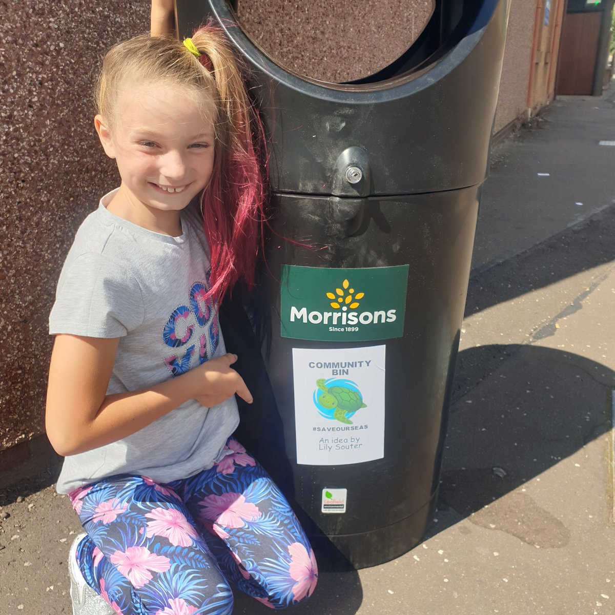 LyneSouter's tweet photo. All 3 of Lily s Community bins are now in place. Thank you @MontyHalls for inspiring, thank you @morrisons for embracing &amp; paying for her idea. Thank you @AngusCouncil for helping &amp; supporting  xxx https://t.co/jAc2vmwK1H