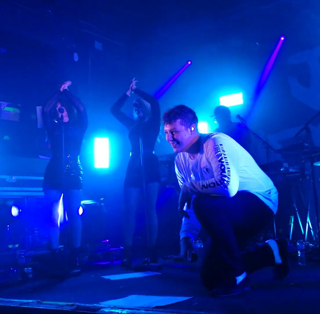janulka242's tweet photo. @ThatEricAlper For me one of the best musician
and singer @JohnNewmanMusic
πππ
#havirovskeslavnosti Czech Repub.
#blueballsfestival Switzerland
#concordebrighton England
#o2shepherdsbushlondon England https://t.co/MazkKMIlg0