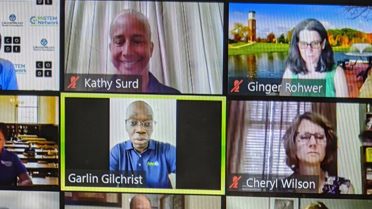 KathySurd's tweet image. Thank you, @LtGovGilchrist, for joining Michigan teachers of computer science today and for your ongoing support of education.  #micoding, #MiSTEM