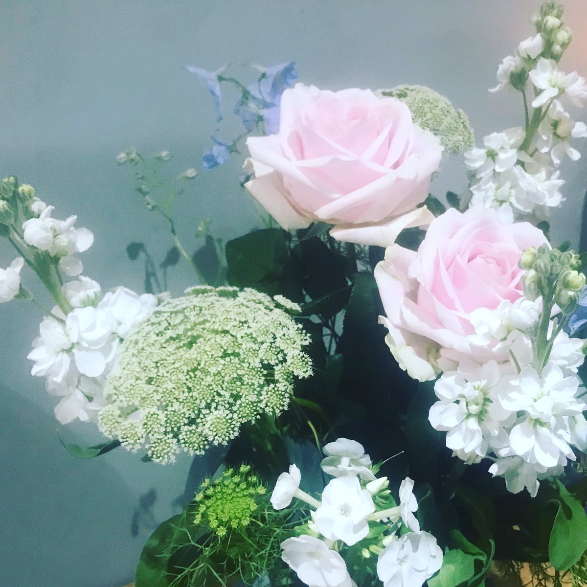 Soft &amp; Romantic vibes last weekend #weddingplanner #wedding #events #bespokeevents #privatedining #cornwall #stocks #roses #naturalbeauty