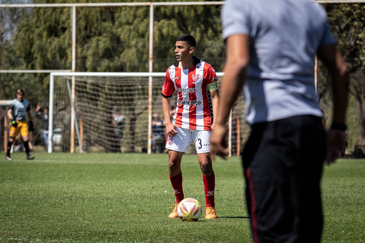 InstitutoACC's tweet photo. ⚽️ Sergio Bianco: “#Instituto fue siempre un club en el que soñé jugar”.

Juega en la Cuarta de AFA de La Gloria y llegó desde el interior de Córdoba.

📝https://t.co/klOH3XzJor

#DeportistasDeInstituto 🇦🇹 https://t.co/SSSgQoDSGn