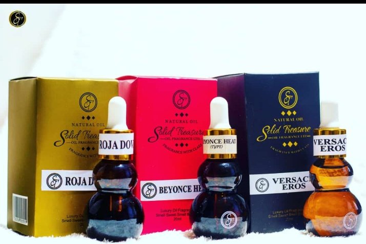 El3ktr3's tweet photo. @AuntyAdaa I'm a Port Harcourt based female fashion designer and also sell perfume oils and car fragrances https://t.co/AM2qS93Vgz