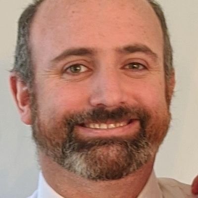 PLL_DeepState's tweet photo. The face of lacrosse media. What a nightmare 😂 #clown @danarestia https://t.co/qHdgj6bnhK