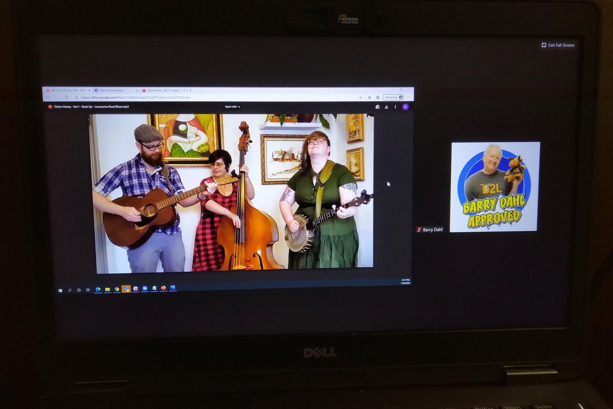 Mratoo's tweet photo. Listening to Onion Honey - awesome #D2LFusion https://t.co/SyhUKBY5al