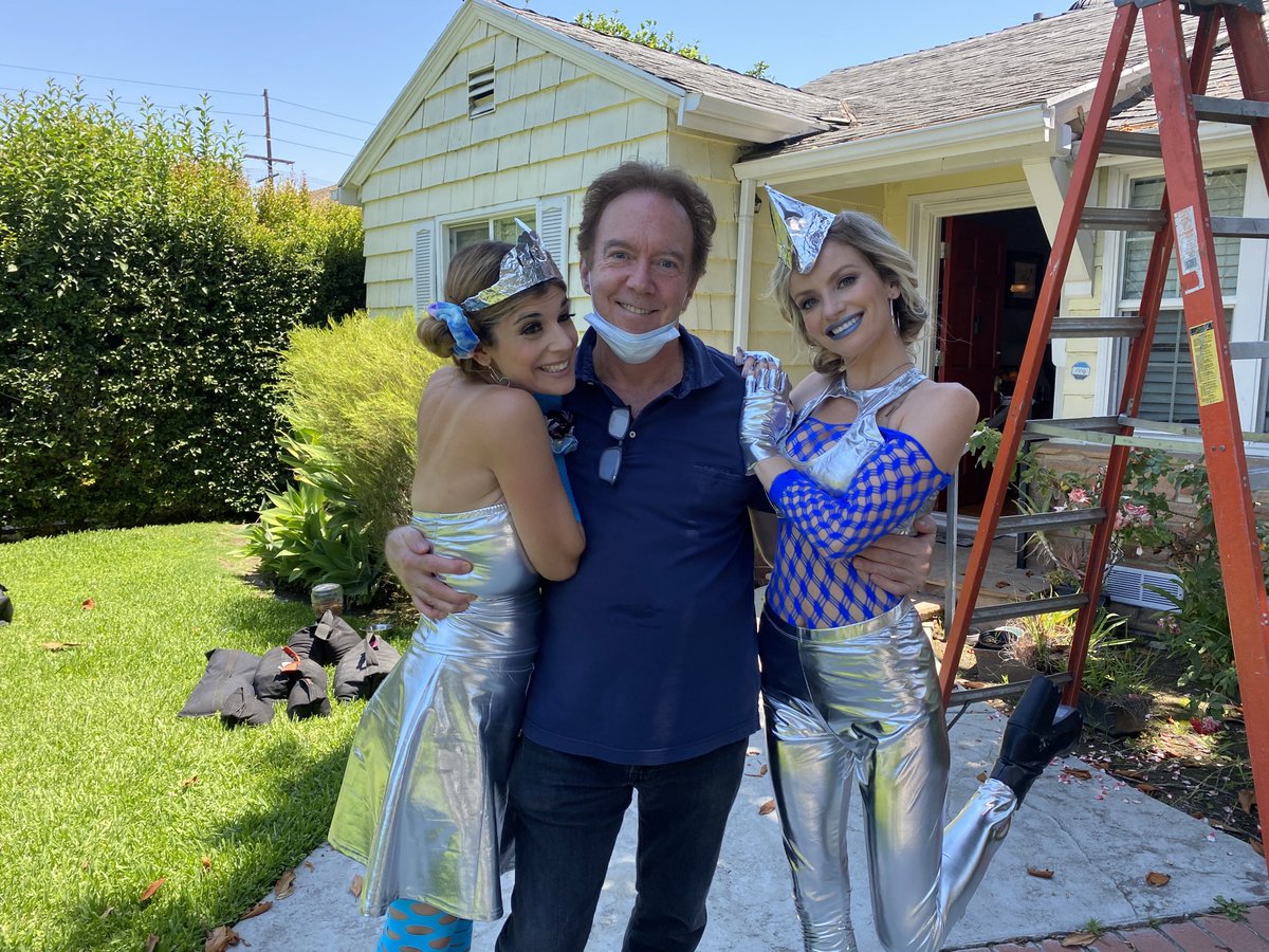 RT @RealCharlesBand: On set for Barbie & Kendra Storm Area #51! @fullmoonhorror https://t.co/6FXU61ySV2