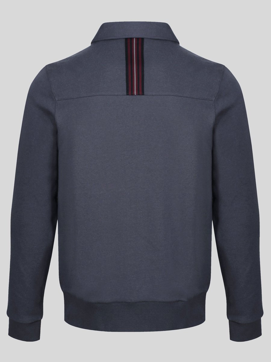 It’s giveaway time again! Thanks to <a href="/LukeRoper/">LUKE 1977</a> we are giving away the Yippie Yi Aye Jacket from the Dapper Villan range. To be in with a chance of winning
1. Follow @TheVillaView_ 
2. Follow <a href="/LukeRoper/">LUKE 1977</a> 
3. RT this tweet
Good Luck #utv #avfc