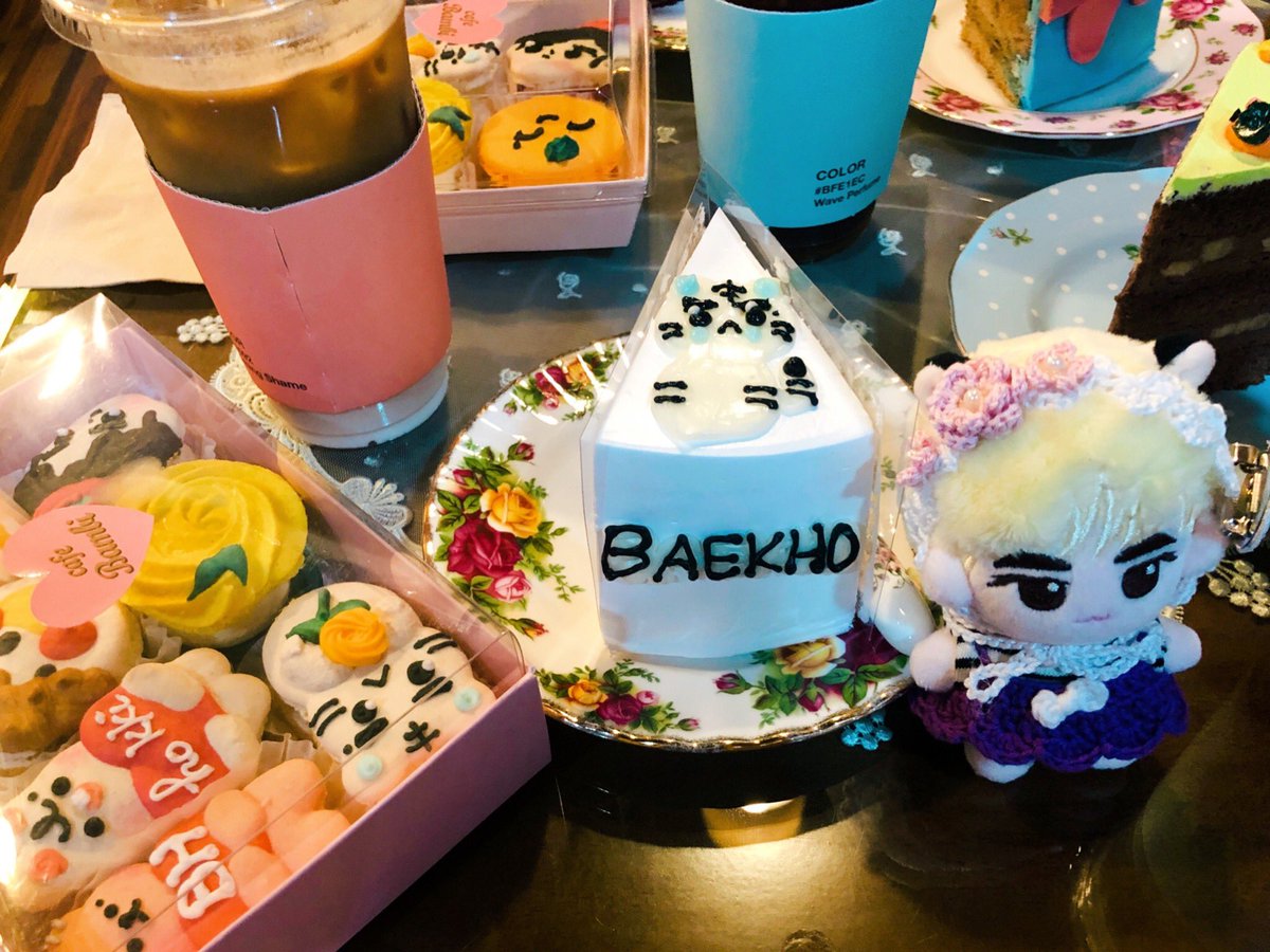 bbboorri's tweet photo. 잠들어버려서 늦었지만
우리 동호 생일 축하해❤️
#푸른_여름날의_동호야_생일축하해
#HAPPY_26th_BAEKHODAY https://t.co/eyuZb23JVC