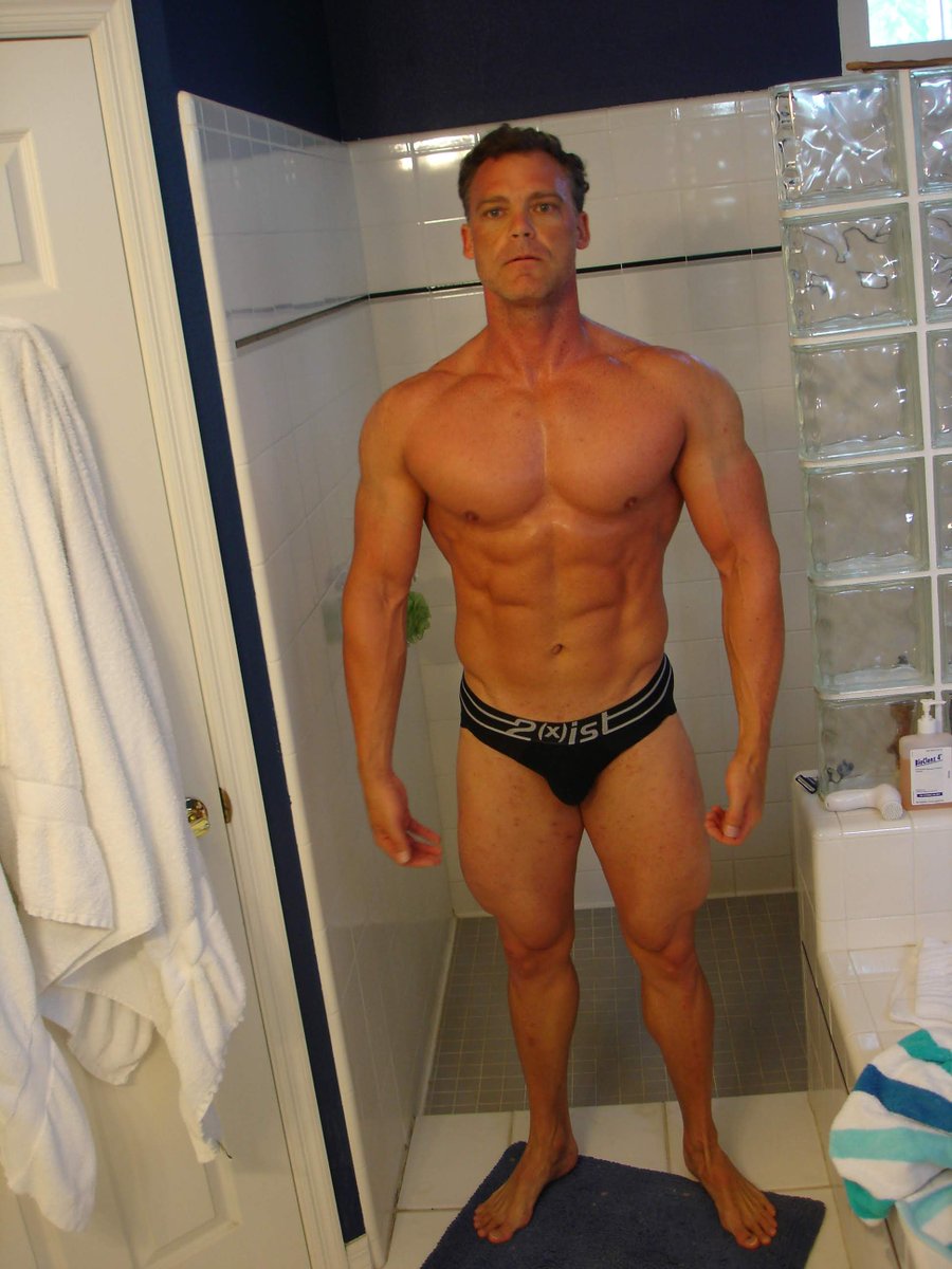 I have the most pics from when I hard cut so I am gonna use those but I will tell you were to veer off and can show you results of that too. Here is me 2 weeks out from DragonCon 2013 which was my biggest most serious cut - when I went all in as a personal goal.