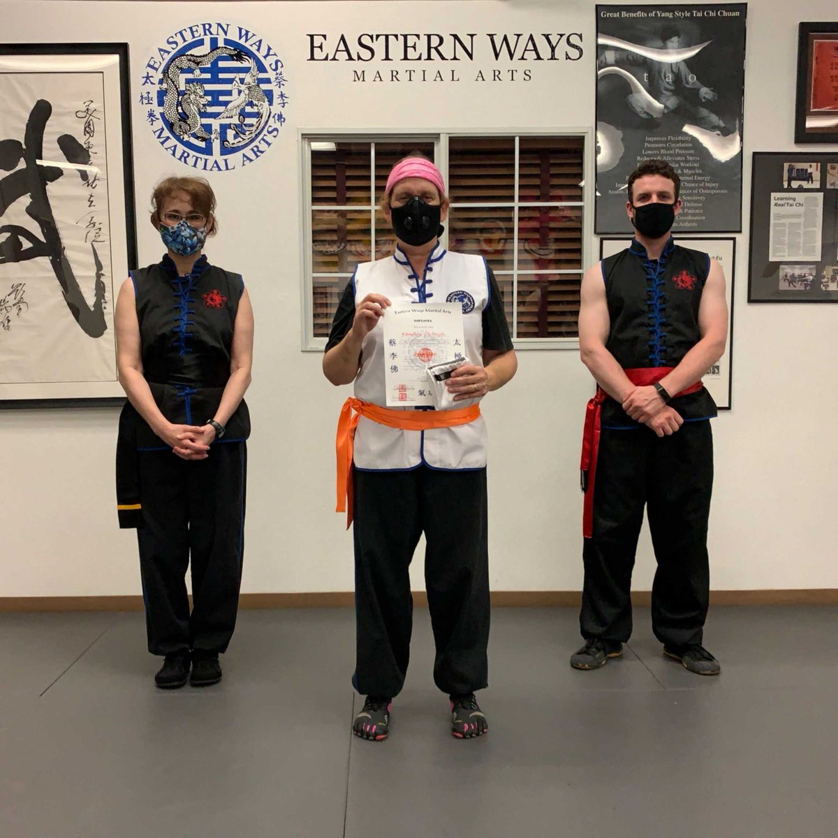easternways's tweet photo. #Congratulations to Mrs. Strozyk on passing her first test! She is dedicated in her arts, always practices diligently & demonstrates the spirit of a warrior!ππͺ
#EasternWays #MartialArts #OrangeSash #EWFolsom #KungFu #SelfDefense #Sacramento #SashTest #Orange #EWsashtest https://t.co/D0dsKzXLRK
