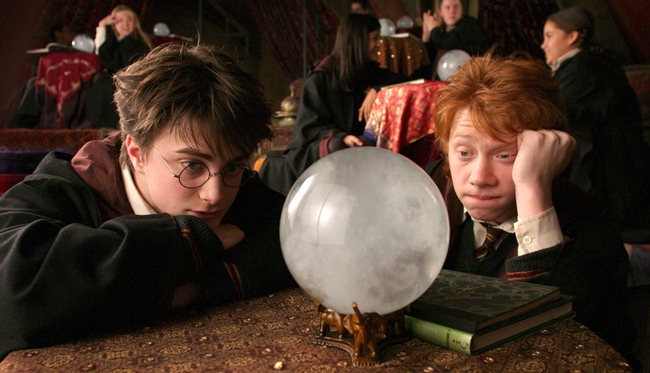 HogwartsTurk's tweet photo. Arkadaşlarımın tatil gönderilerini şu şekil izliyorum https://t.co/dPXG4AlE0i