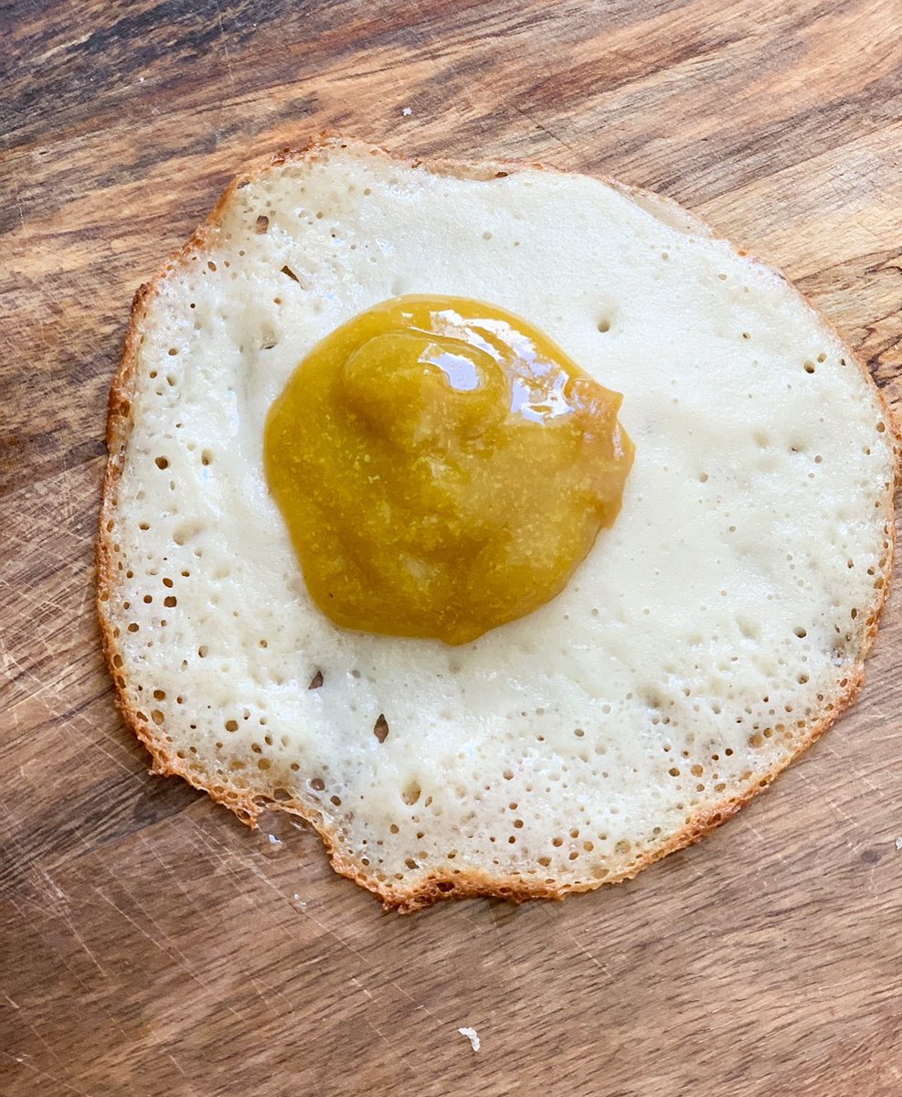 KhristyneH's tweet photo. I’ve gotten better making #vegan fried eggs 🍳
You cannot tell me this doesn’t look like a fried egg lol! #plantbasedaf https://t.co/IWgMIkFXFu