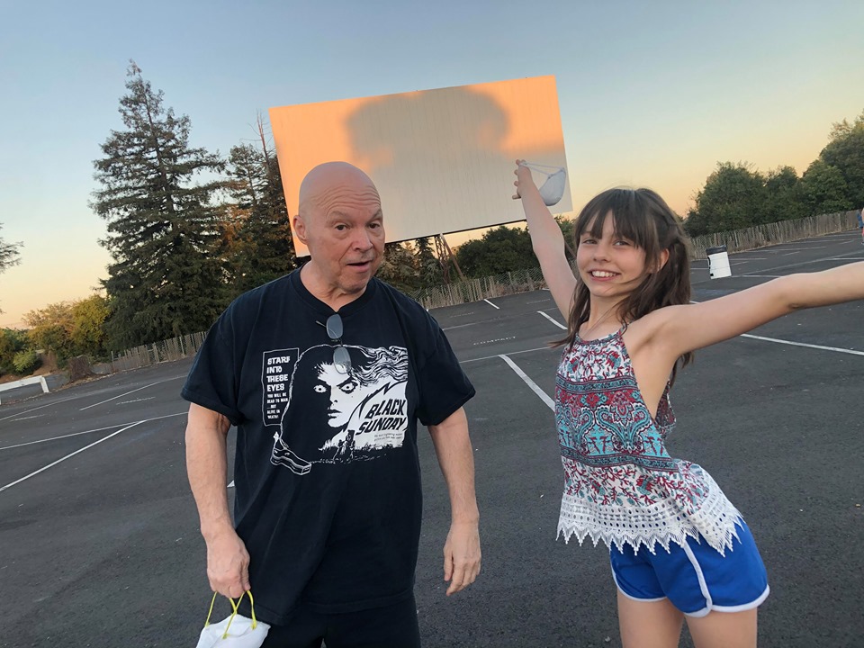 JoeVigil8's tweet photo. My granddaughters first time at a drive-in! we had a blast! https://t.co/sqqFZyiy83