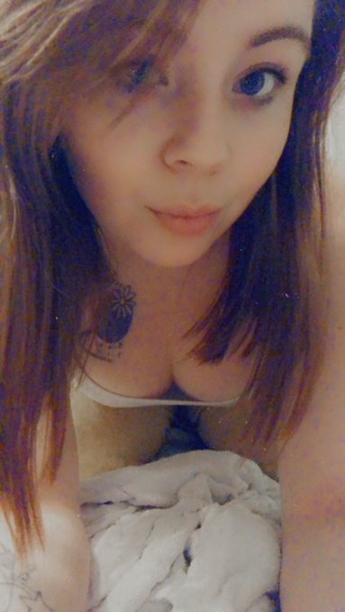 Which pathetic little beta wants to pay for my dabs today? I&rsquo;ll throw in a free session 😉 #findom #spitfetish<a href="/tag/footfetish"class="tags"><span>#footfetish</span></a><a href="/tag/findom"class="tags"><span>#findom</span></a><a href="/tag/spitfetish"class="tags"><span>#spitfetish</span></a><a href="/tag/paypig"class="tags"><span>#paypig</span></a><a href="/tag/humanatm"class="tags"><span>#humanatm</span></a>