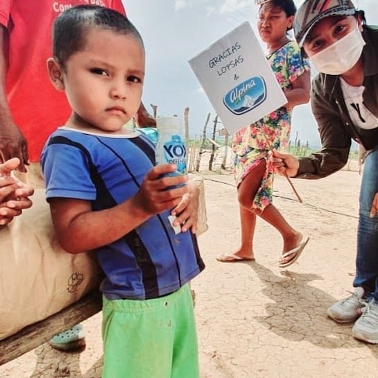 caicemapa's tweet photo. CAICEMAPA es un arcoíris 🌈 , mágico, alegre y encantador.!
Gracias a la empresa LOPSAS pudimos entregar 180 kit de Alpia. Nuestros niños los más afortunados. @linaCperez
@alpina @fundacionalpina #caicemapa #TejiendoProgreso #niñosfelices https://t.co/SFhboYidUo