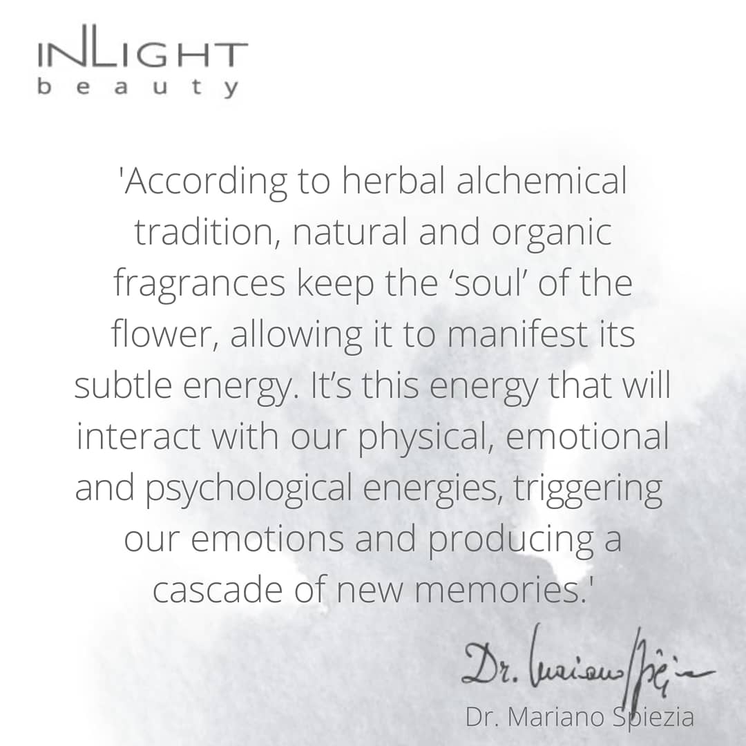 InlightBeauty's tweet photo. Pure, 100% organic natural ingredients and nothing else...no need for synthetic fragrances or preservative.
.
#drspieziasays #DrSpiezia #poweredbynature #onlynature #syntheticfree #organicbeauty #soilassociationbeauty #cleanbeauty https://t.co/SQrRvl2IHt
