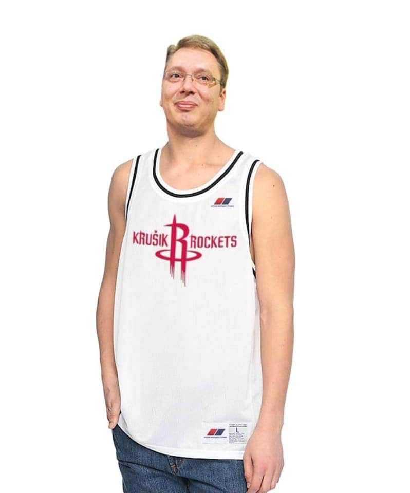 EdZUs-UXsAgHMWF?format=jpg&name=medium