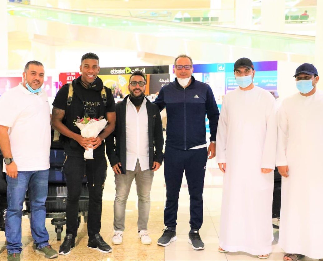 oberrio28's tweet image. Gracias DIOS por esta nueva BENDICIÓN que le das a mi carrera. Hoy empiezo un nuevo ciclo en mi vida, me siento tan feliz y motivado para enfrentarme de la mejor manera. Gracias @KhorFakkanfc por confiar en mí, prometo que daré todo de mi como siempre en mi carrera!