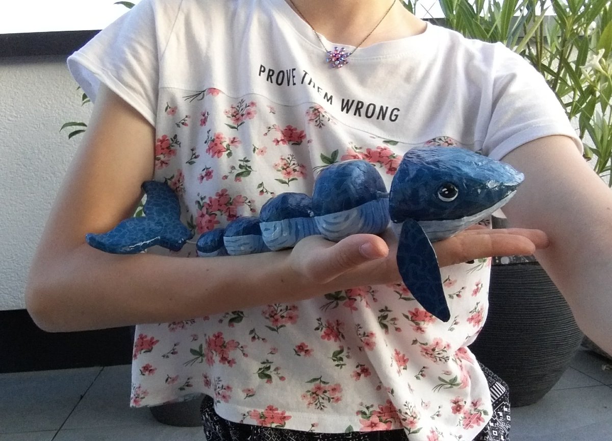 kathzeee's tweet photo. 🐋🌿Here it is! :) I finished the whale from the @coldplay daddy music video. It was much work but also so much fun! It was originally made by @BrunskillGrimes ! So it's also fanart for them! :) hope u like it! ♡ Thank you Coldplay for everything u do! ♡ 🌿🐋 https://t.co/CBdXRIgbEs