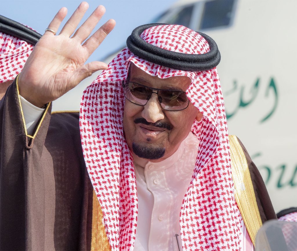 AlbarzhD's tweet photo. نسأل الله العظيم رب العرش العظيم أن يمن على ولي أمرنا #خادم_الحرمين_الشريفين الملك #سلمان_بن_عبدالعزيز بالشفاء العاجل، وأن يلبسه لباس الصحة والعافية. https://t.co/eip1eh9Cse