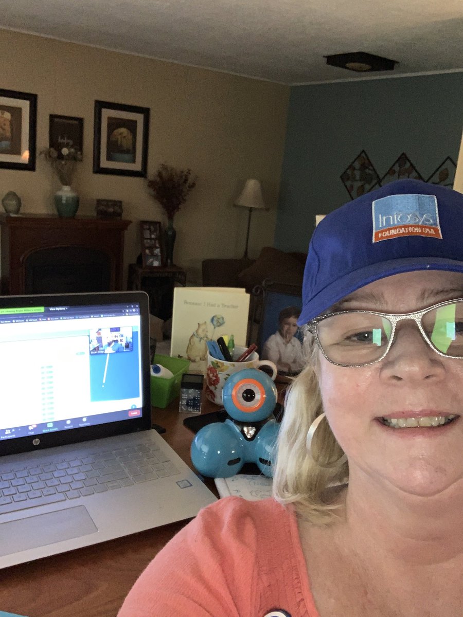 RobinCocheu's tweet photo. Building my STEAM skills. Lovin Infosys pathfinders virtual institute wonder workshop! #dashwonderworkshop #infosys #Pathfinders2020 #HSD #laddacres #STEM https://t.co/9uAJJwxLse