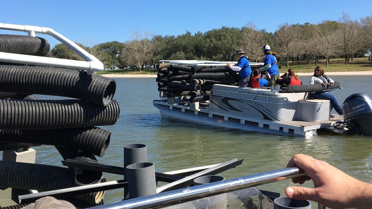 TPWDnews's tweet photo. Coleto Creek Reservoir in the #CoastalBend gets 92 new fish habitat structures thanks to @TPWDfish and @GBRATX: https://t.co/zlLonsUhYk

In areas where habitat was limited, these structures will attract Largemouth Bass and Crappie.

#TexasFishing https://t.co/QoctvVLKee