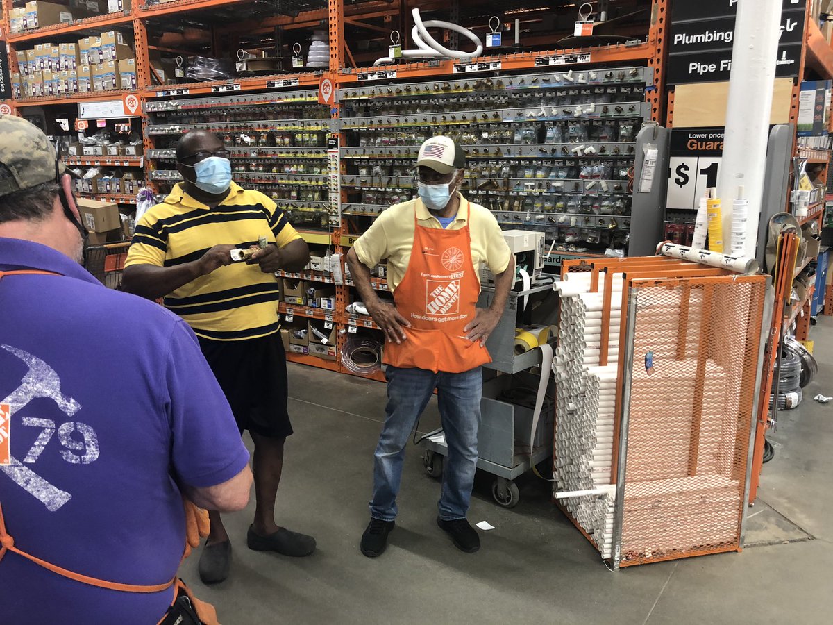 Today I want to take the time to show appreciation for Larry in plumbing 0983. Larry has been helping local hardware store customers for decades, and we’re lucky to have him here in our aisles. He’s a true D26 Superhero.