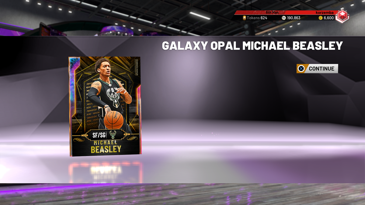 mikekorz's tweet photo. Getting ready for my return to MyTeam next year 💪 https://t.co/tpSNn44WAK