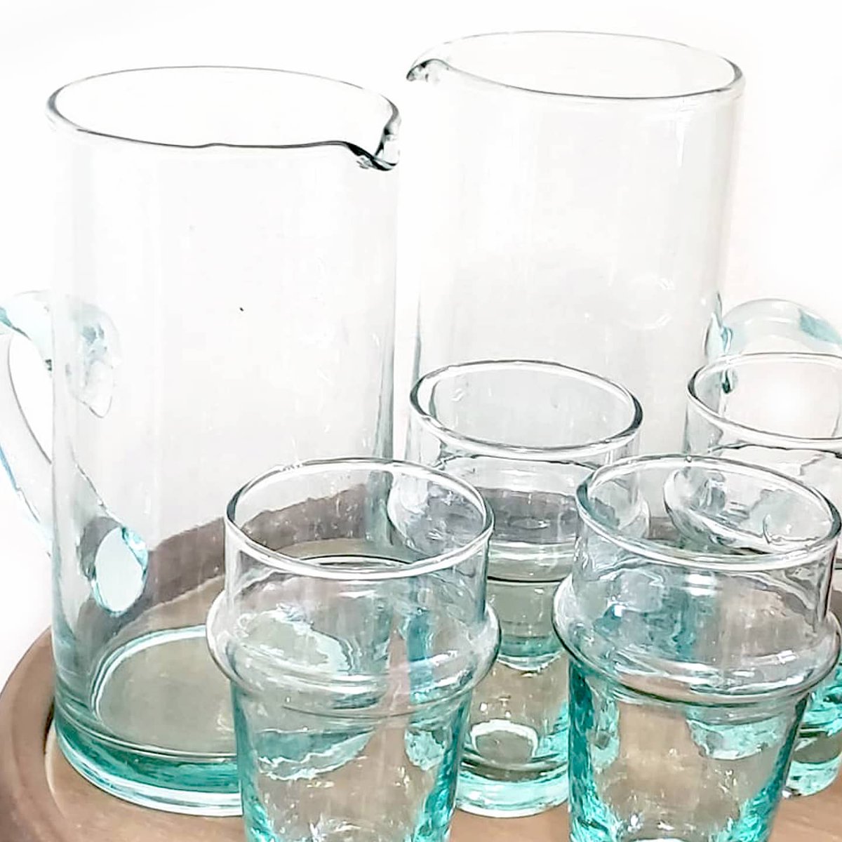 loreandlotus's tweet photo. Grab a drink, stay for awhile. Enjoy your favorite drinks in style with these traditional beldi glasses. Made of 100% recycled glass by skilled Moroccan artisans. 🥃

#beldiglasses #moroccan #madeinmorocco #madebyhand #shoppingforlife #shopsustainable #recycledglass #handblown https://t.co/DljONO7rEu