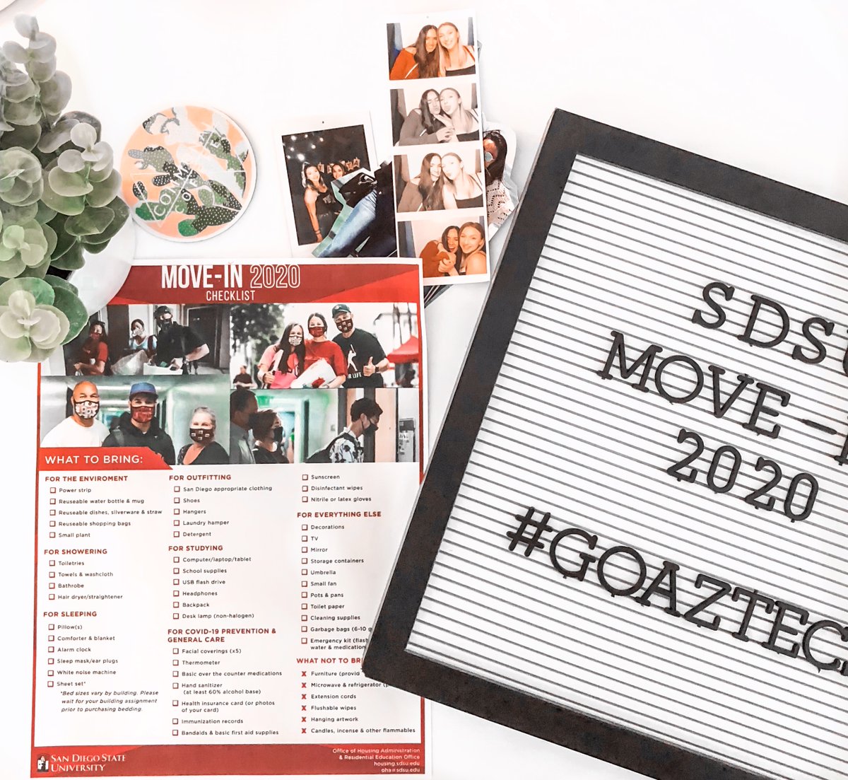 SDSUhousing's tweet photo. Excited for move-in but having trouble deciding what to bring? Swipe right to see our move-in checklist and start packing. 😄📦 #sdsumovein #aztecmovein #azteccornersdsu #tecssdsu #scpsdsu #universitytowerssdsu #granadasdsu #pdssdsu #cuicacallisdsu #sdsuhousing #sdsu #matcollege https://t.co/2HM0mKYfkp