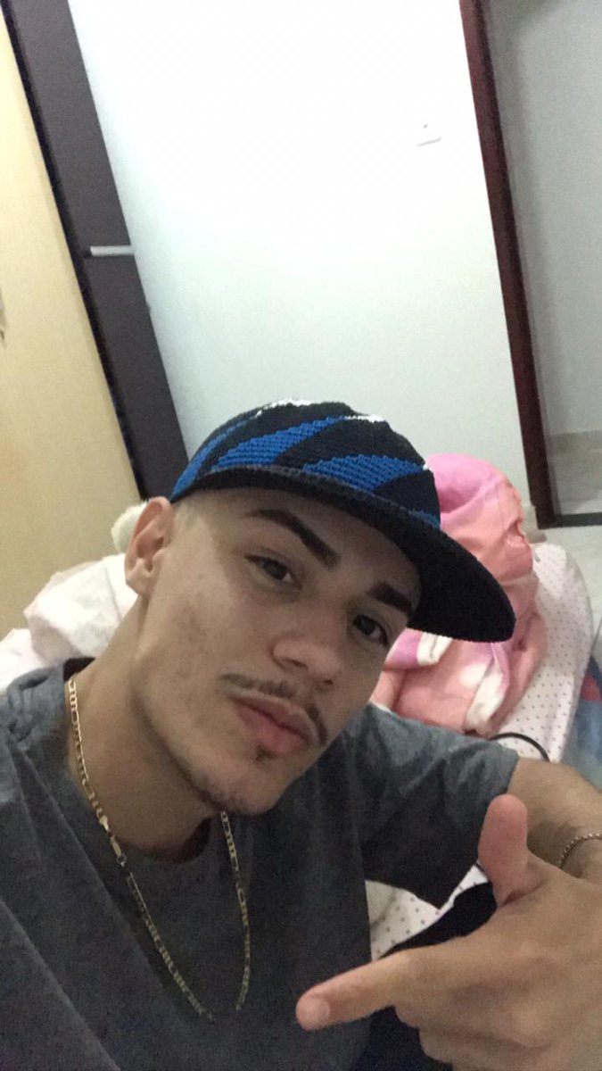 matheus_melu's tweet photo. 😂 https://t.co/1ZfOf4P1eL