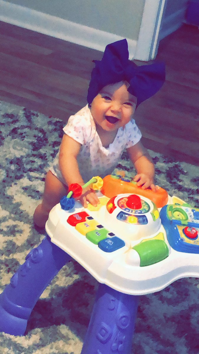 JadeHearn2's tweet photo. My kid is so fucking cute ๐ #snapchatquality https://t.co/R5LFfpAW74
