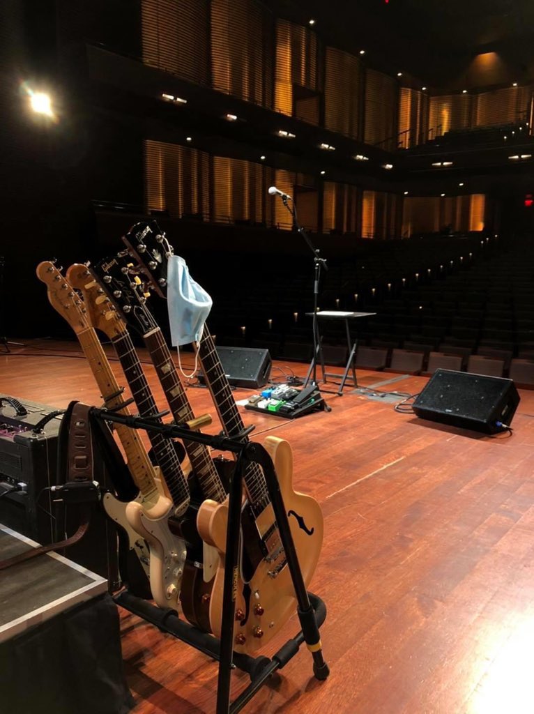 smackenziemusic's tweet photo. THANK YOU SO MUCH❤️
To everyone that tuned in last night for our show @FirstOntPAC it felt so good to play with the band, and can’t wait to do it again. Thanks for having us and for all you do for #niagaraperforms! https://t.co/qn1j7Z2FBo