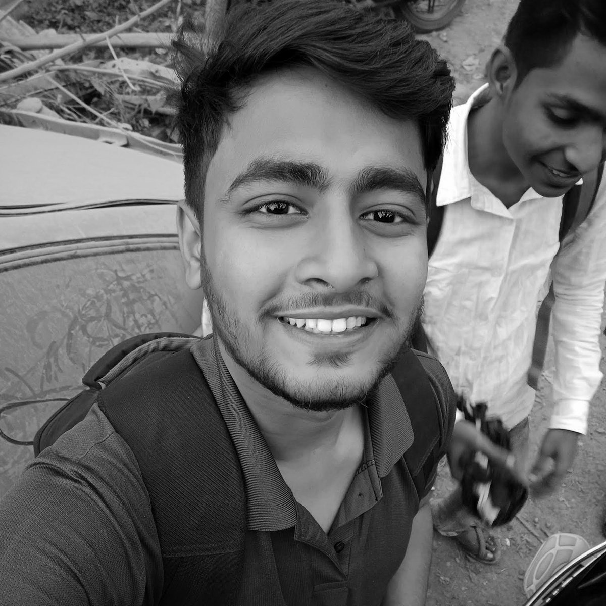 RupaiMir's tweet photo. #NewProfilePic
#Srkian 
#SRK https://t.co/g8m5FxbE2D