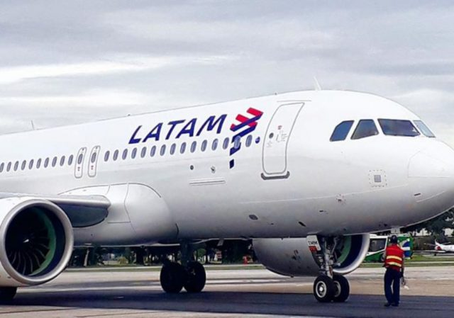 eldestape_radio's tweet photo. #VolverMejores✌️ | 📢 Cecilia Moccia con Dady Brieva

"LATAM quiso llevarse los aviones del país"

🗣️📱1125809360
📻FM107.3 AM1050 | https://t.co/da14gj9zrW https://t.co/ZrIxKYUk6m
