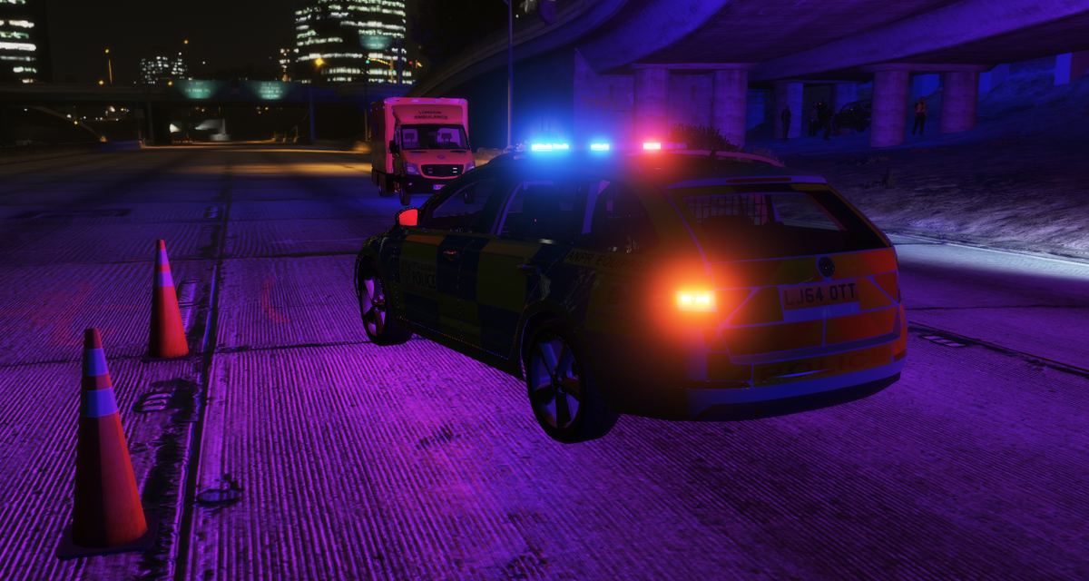 WMRPC_CC's tweet photo. Had a brilliant shift tonight, Drunk drivers off the road, Theifs and burglars in custody, the injured in hospital. Amazing effort from all tonight.

Ended the shift at an RTC Road Closure. https://t.co/d6IJTspFmJ